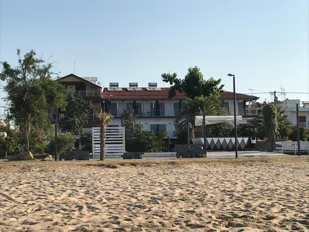 Nikolaidis Apartments Nea Plagia Exterior photo